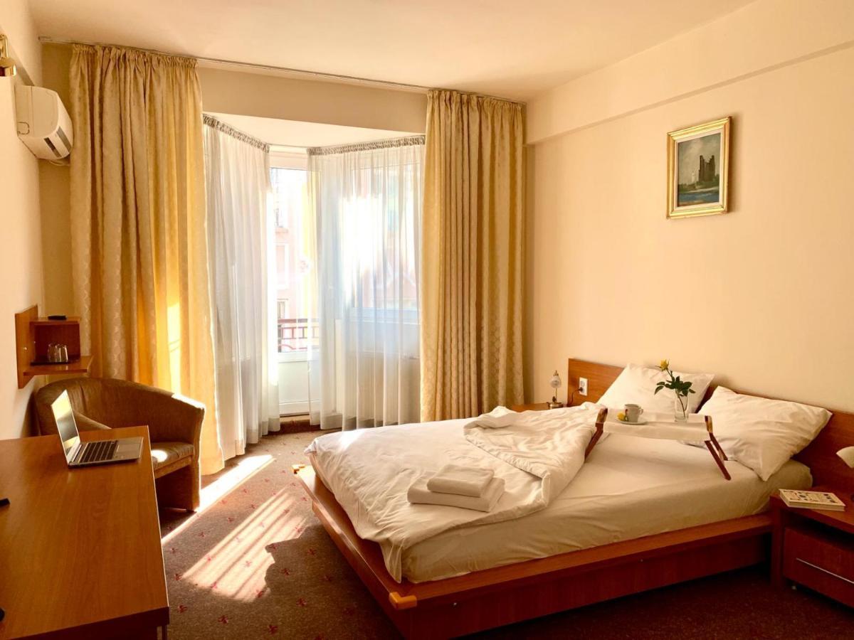Hotel Victoria 3*